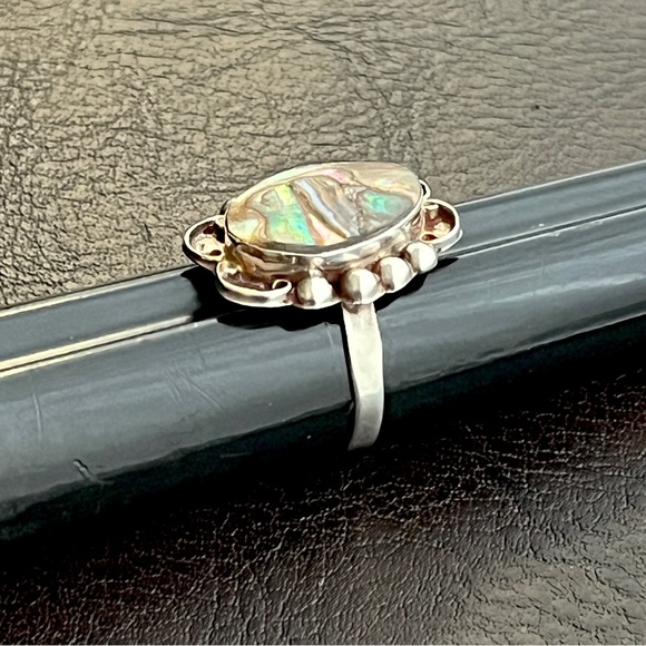 Vintage Taxco Mexico sterling silver and abalone ring - Picture 5 of 10